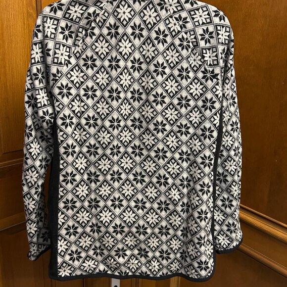 T By Talbots HALF ZIP PULLOVER DIAMOND SNOWFLAKE Fair Isle M Jacket Sweater - Picture 6 of 9